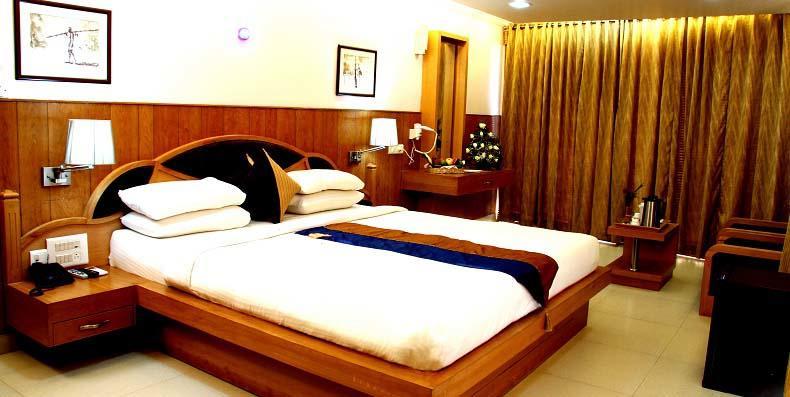 קובאלאם La Promenade Hotel מראה חיצוני תמונה